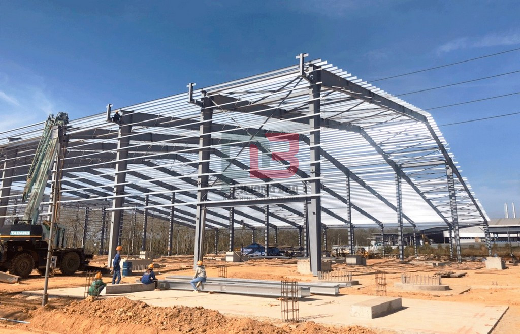 thi cong nha xuong cong nghiep (2) Thi công nhà xưởng công nghiệp